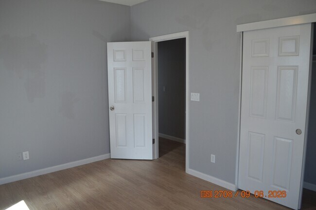 Building Photo - 5305 Cottage Cove Dr