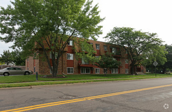 Building Photo - West 28th St Apartments