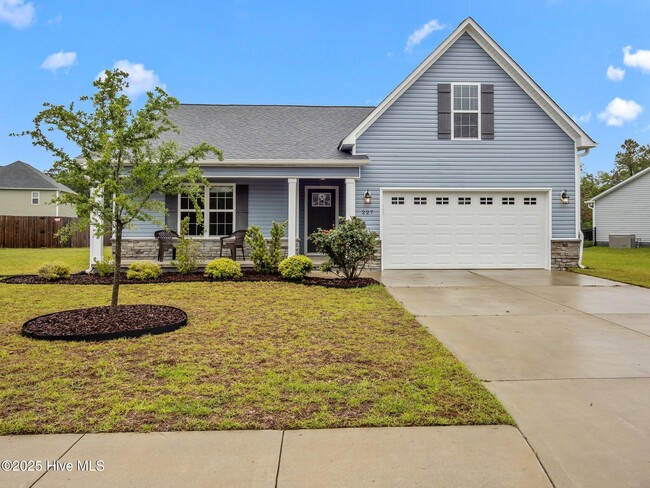 Building Photo - 227 Patriot Dr