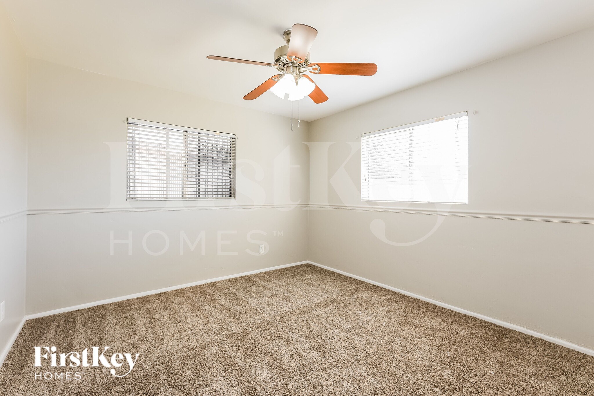 Building Photo - 2025 West Campbell Ave