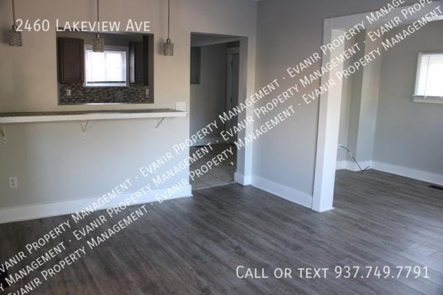 Building Photo - 2460 Lakeview Ave