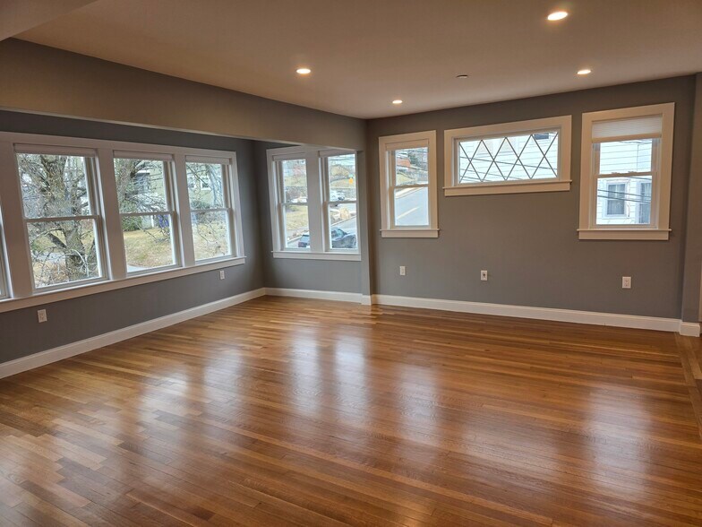 Building Photo - 29 Appleton St