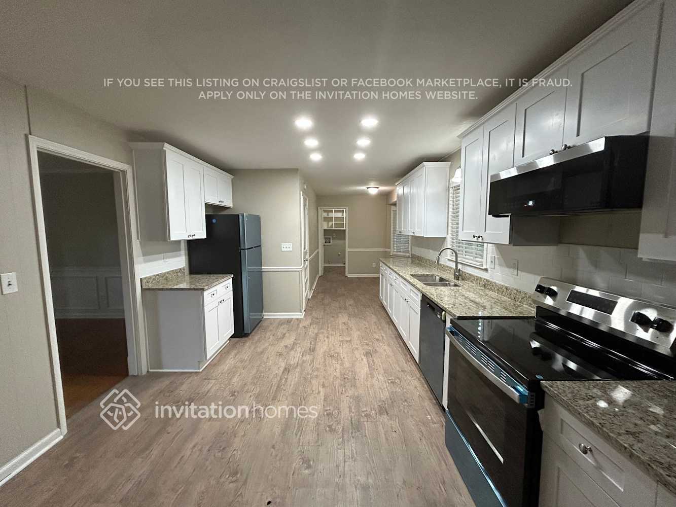 Building Photo - 3098 St Helena Dr