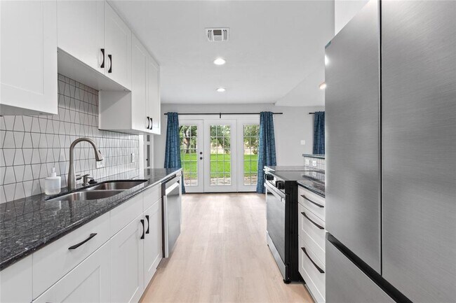 Building Photo - 12214 Braewick Dr