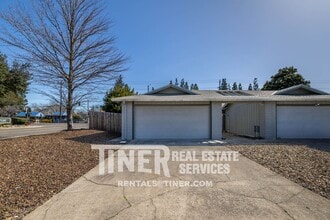 Building Photo - 9282 Corinthian Cir