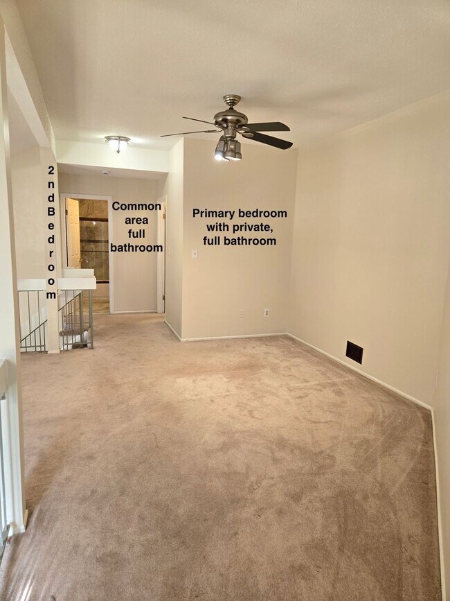 Building Photo - Spacious, freshly painted end-unit townhou...