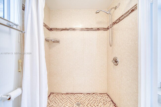 Building Photo - 3930 SW 68th Ave