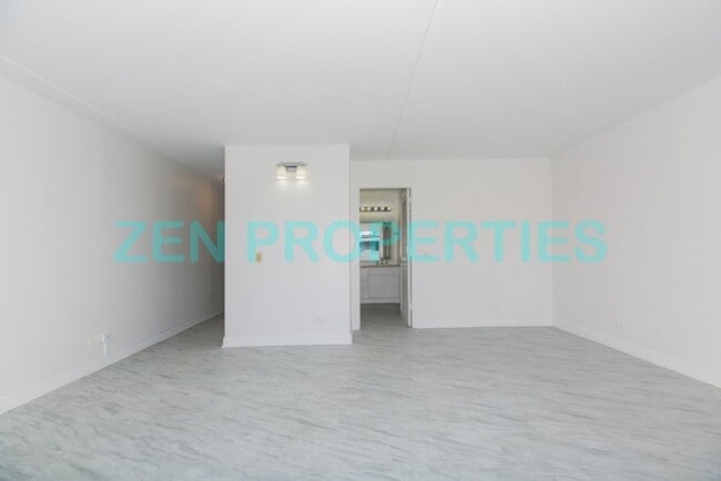 Building Photo - studio for rent at Lunalio Tower