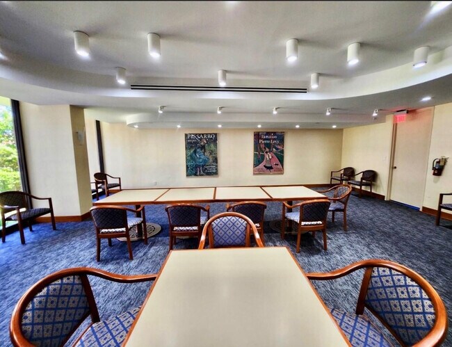 Building Photo - 19355 Turnberry Way