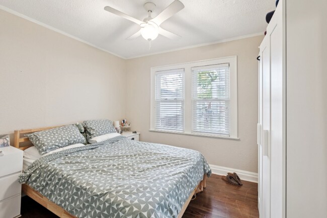 Building Photo - 7527 Madison Ave