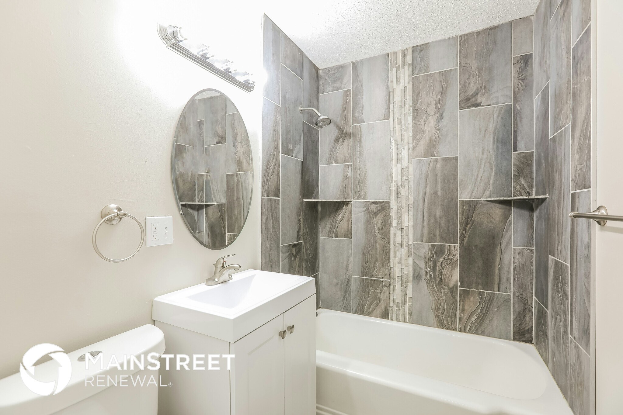 Building Photo - 1435 E 66th Terrace