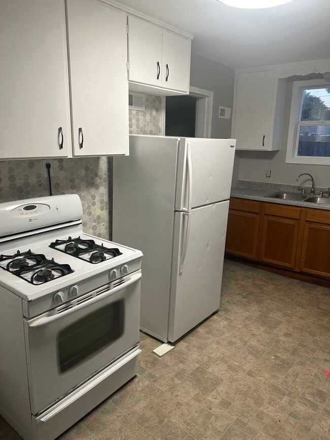Building Photo - House in Peoria Heights 1 BR/ 1 Bath