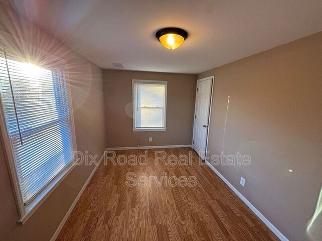 Building Photo - 348 Chase Ave