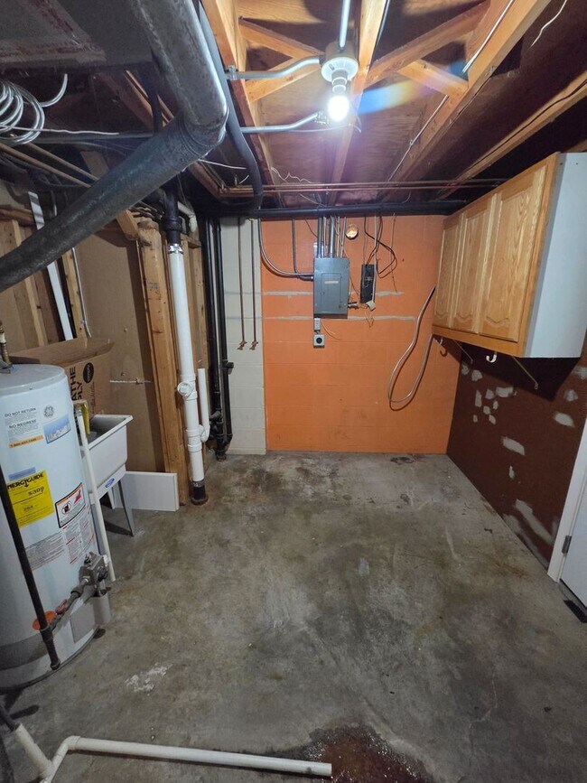 Building Photo - 3/2/1 newly remodeled with a fenced in backyard