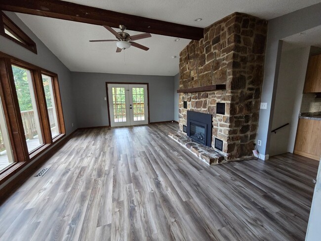 Building Photo - 109 Ohio Ct