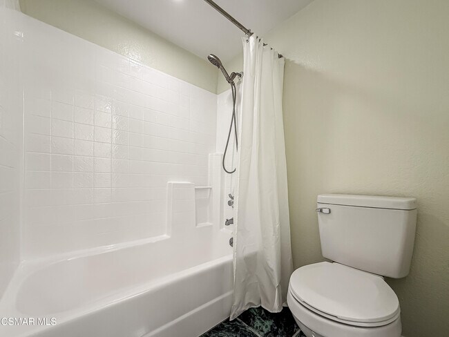 Building Photo - 5744 Oak Bend Ln