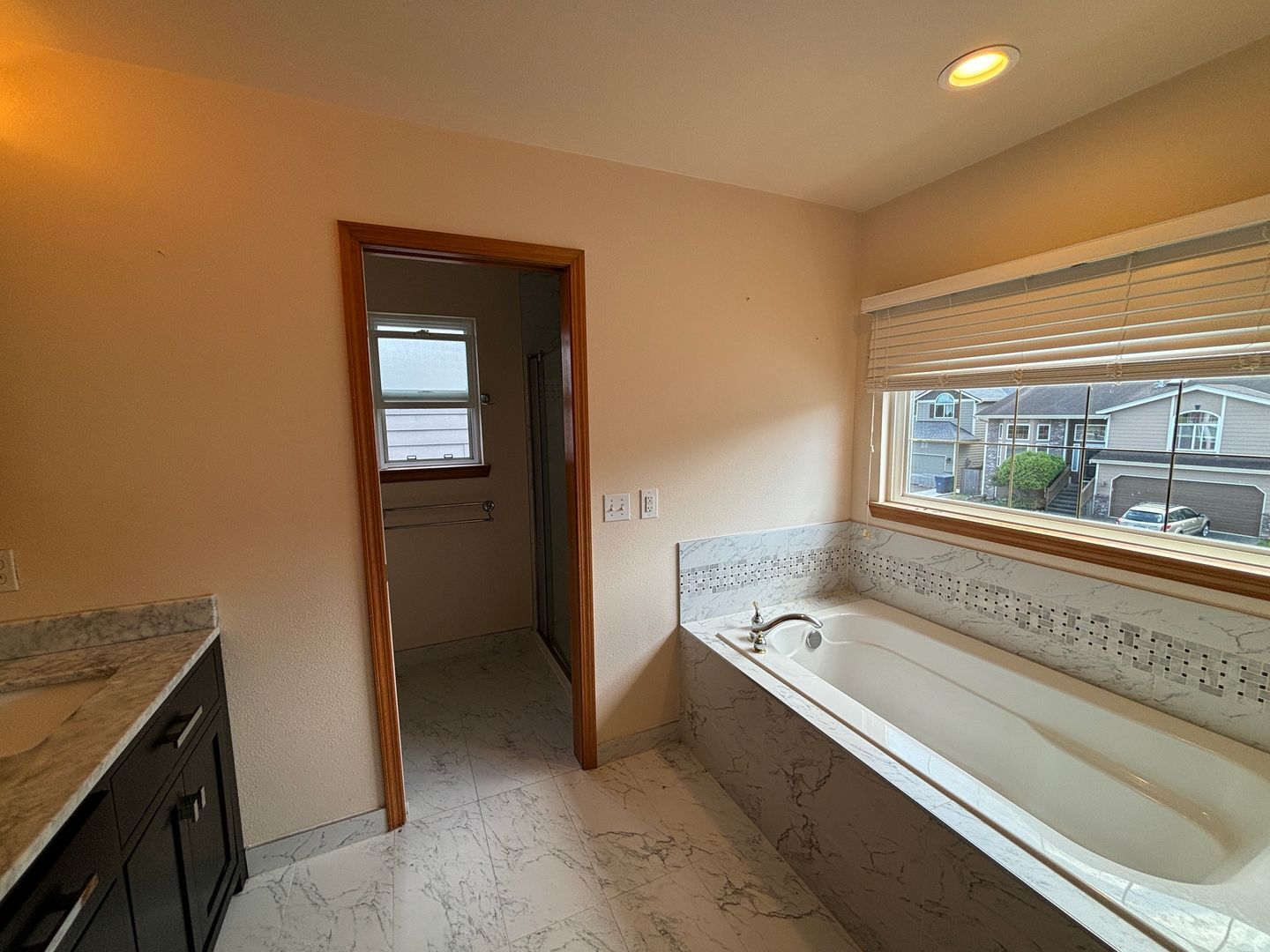 Building Photo - Spacious 4-Bedroom Family Home in Creeksid...