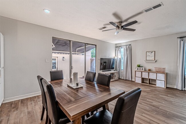 Building Photo - 15179 Kimberley Ct