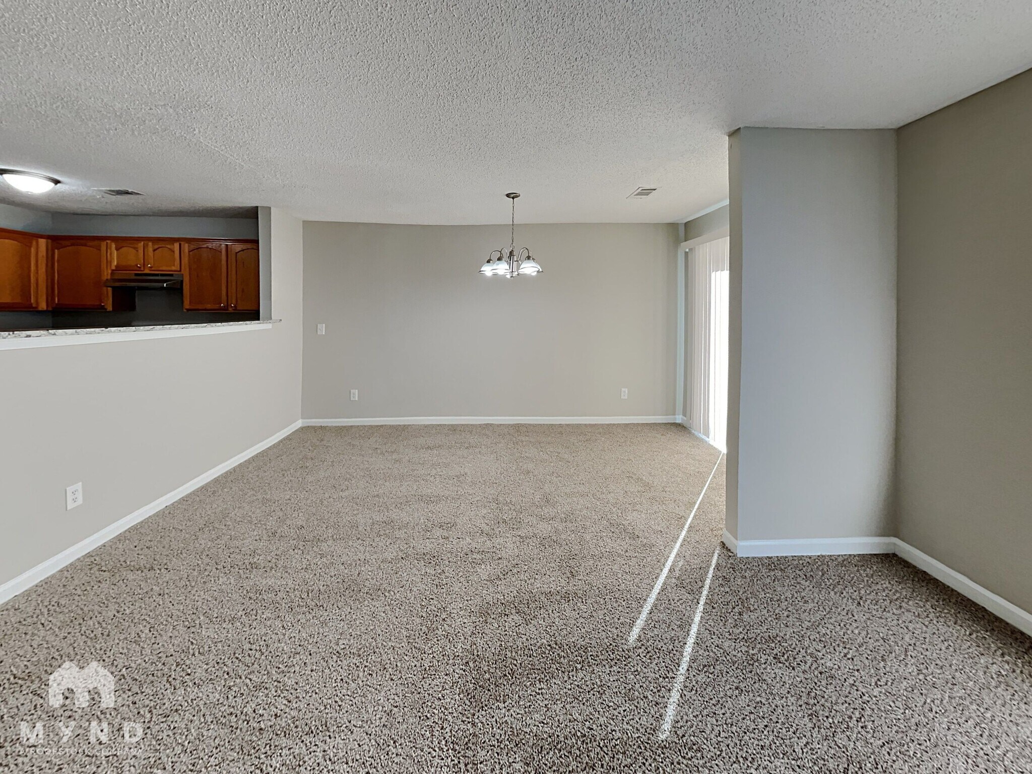 Building Photo - 6332 Hickory Ln Cir