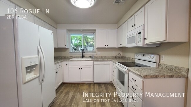 Building Photo - 106 Rogue Ln