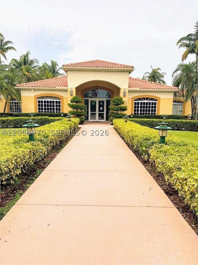 Building Photo - 7200 NW 114th Ave