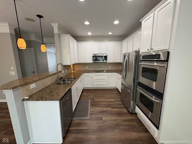 Building Photo - 9059 Rider Dr
