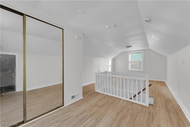 Building Photo - 1145 E 167th St