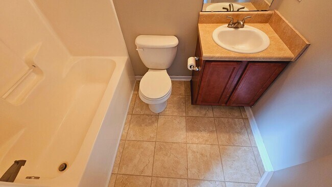 Building Photo - 2 BR 2.5 BA Carolina Forest