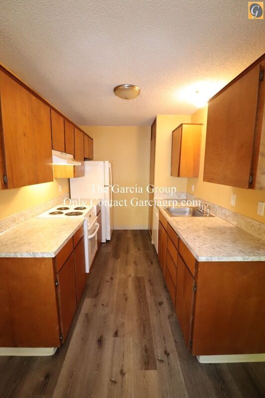 Primary Photo - 3712 S Kelly Ave