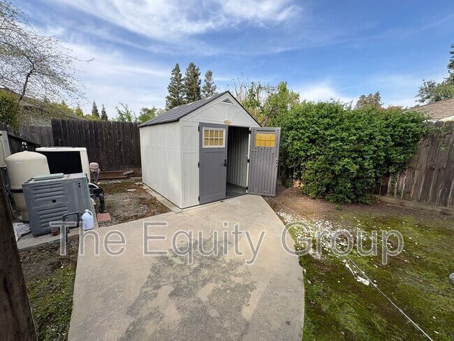 Building Photo - 445 N O'Farrell Ct