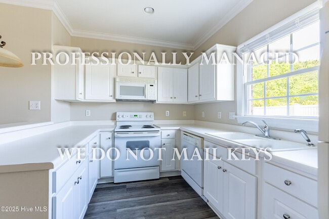 Building Photo - 161 Irene Ct