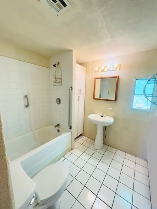 Building Photo - 6345 N Dona Ana Rd