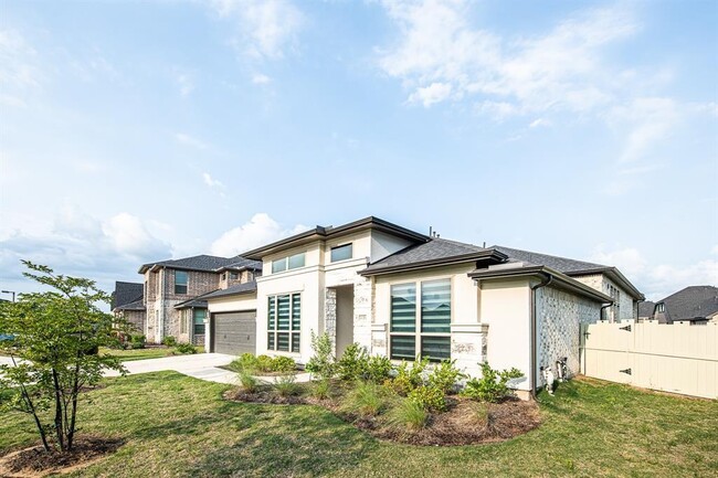 Building Photo - 10383 Bayou Oaks Dr