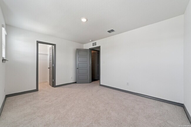 Building Photo - Like New 4 Bedroom Home in Corley Farms with First Floor Primary and Game Room