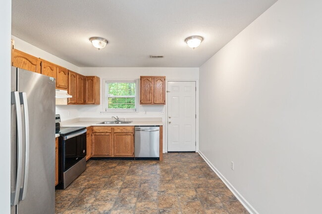 Building Photo - 3518 Acorn Woods Way,