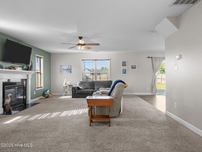 Building Photo - 216 Shell Rock Landing Rd