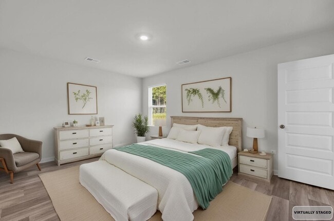 Building Photo - ***MOVE-IN SPECIAL*** $500 OFF OF YOUR FIR...