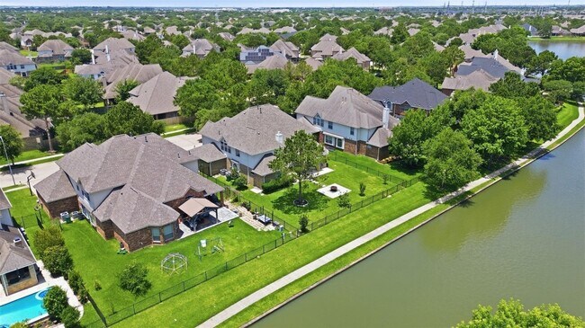 Building Photo - 10926 Wynfield Springs Dr