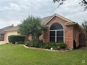 Building Photo - 8348 Emerald Cir