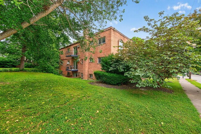 Building Photo - 3505 Telford St