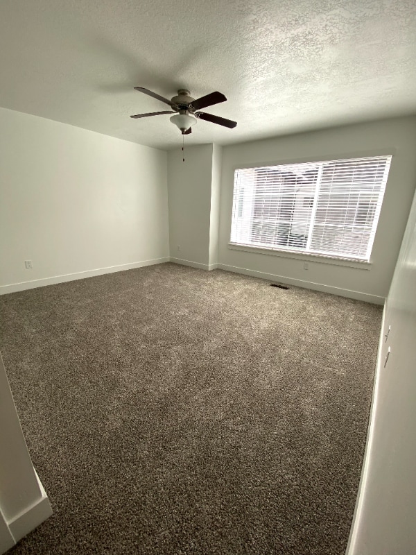 Building Photo - 420 W 40 S