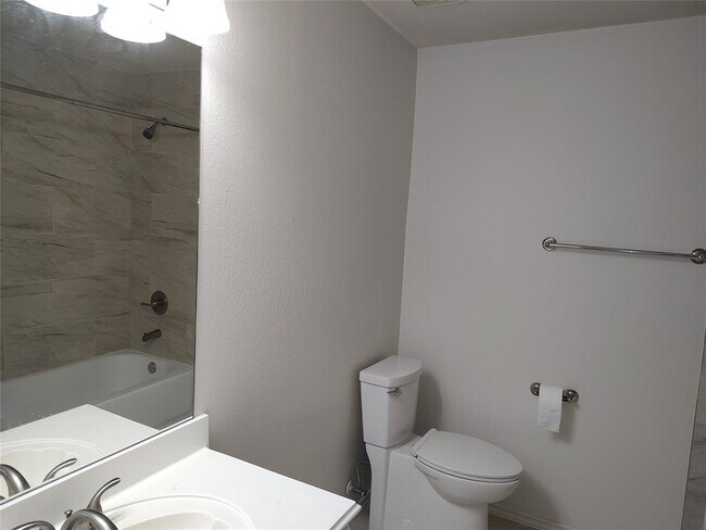 Building Photo - 15848 Garrison Cir