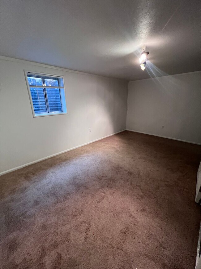 Building Photo - FANTASTIC 2 Bed 2 Bath Townhome in Lafayet...