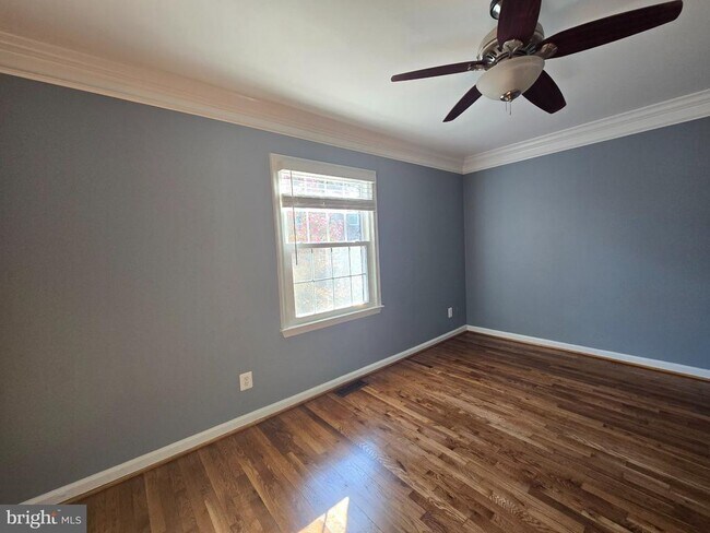 Building Photo - 8363 Dunham Ct