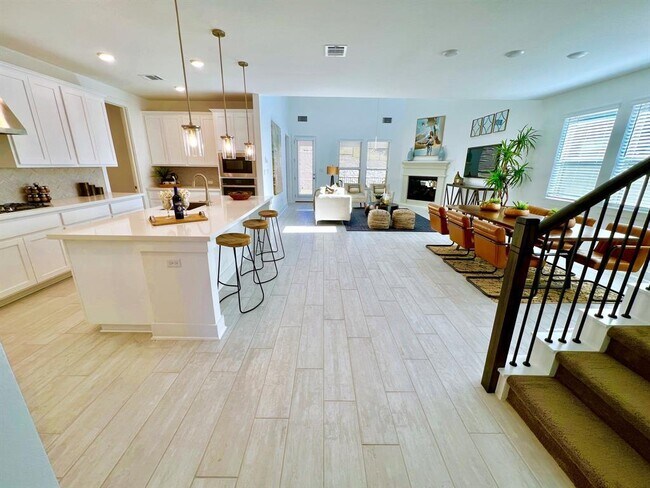 Building Photo - 4640 Modena Bay Bend