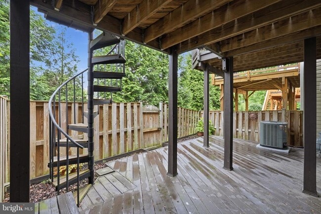 Building Photo - 6320 Dunman Way