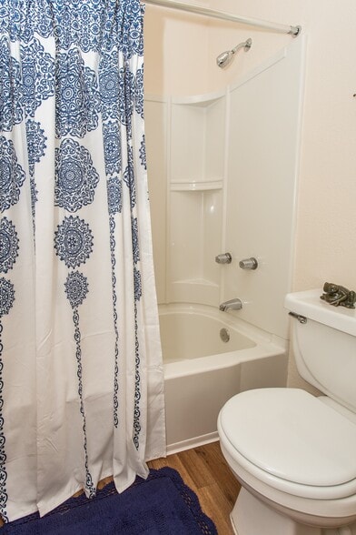 Building Photo - Highland Village Apartments