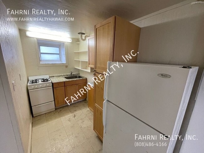 Building Photo - 1508 Kewalo St