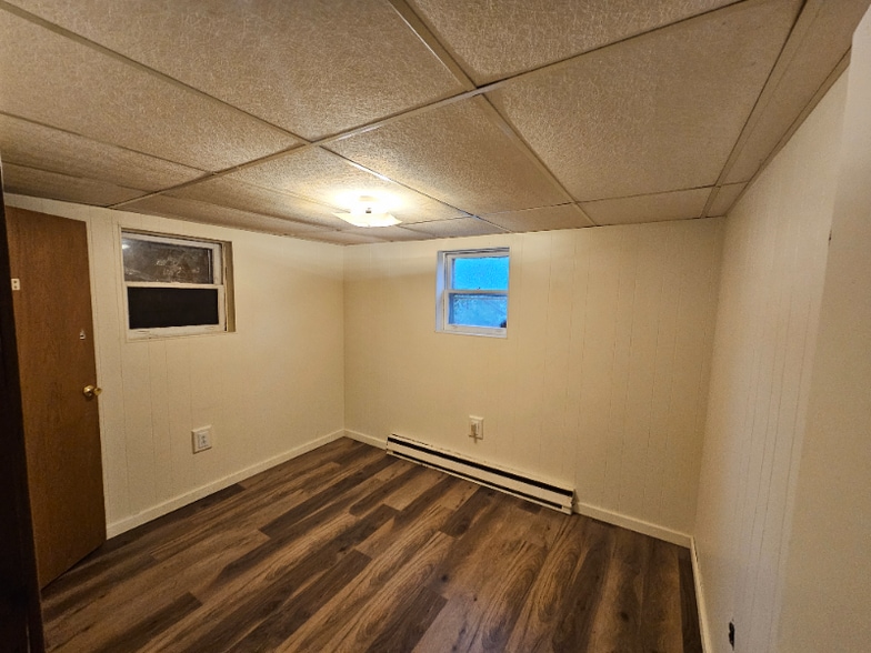 Building Photo - 26024 Randall Rd