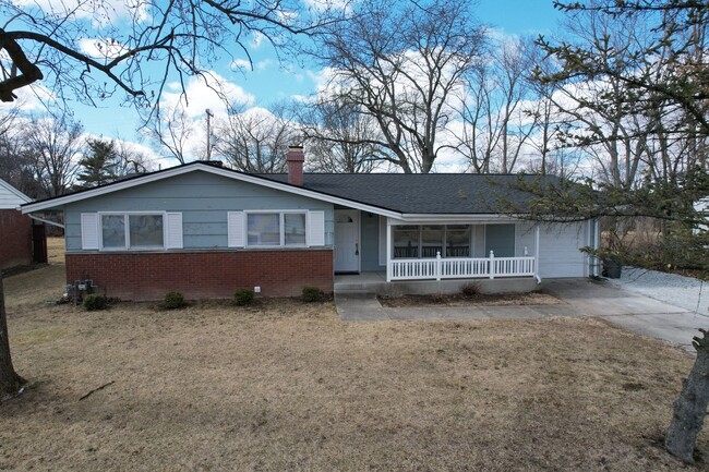 Building Photo - Four Bedroom Single Family Home in West La...